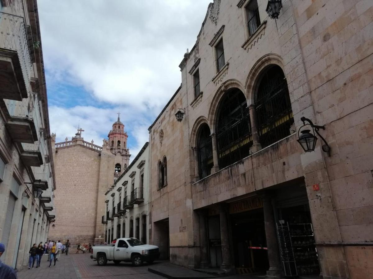 Estancia Real Aparthotel Morelia Exterior photo